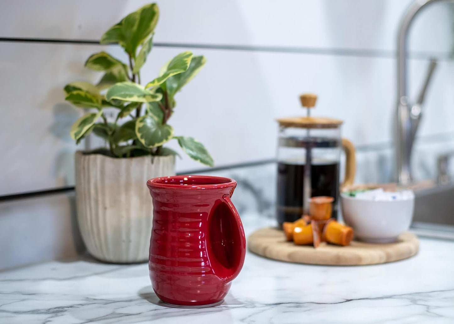 Elanze Designs Ribbed 14 ounce Ceramic Stoneware Handwarmer Mug, Red