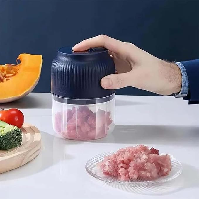 Electric Garlic Chopper, Mini Portable Veggie Cutter with 4/6 Stainless Steel Blades, Portable Wireless Rechargeable Mini Electric Garlic Food Chopper for Garlic, Onion, Chili, Nuts (Blue,320ML)