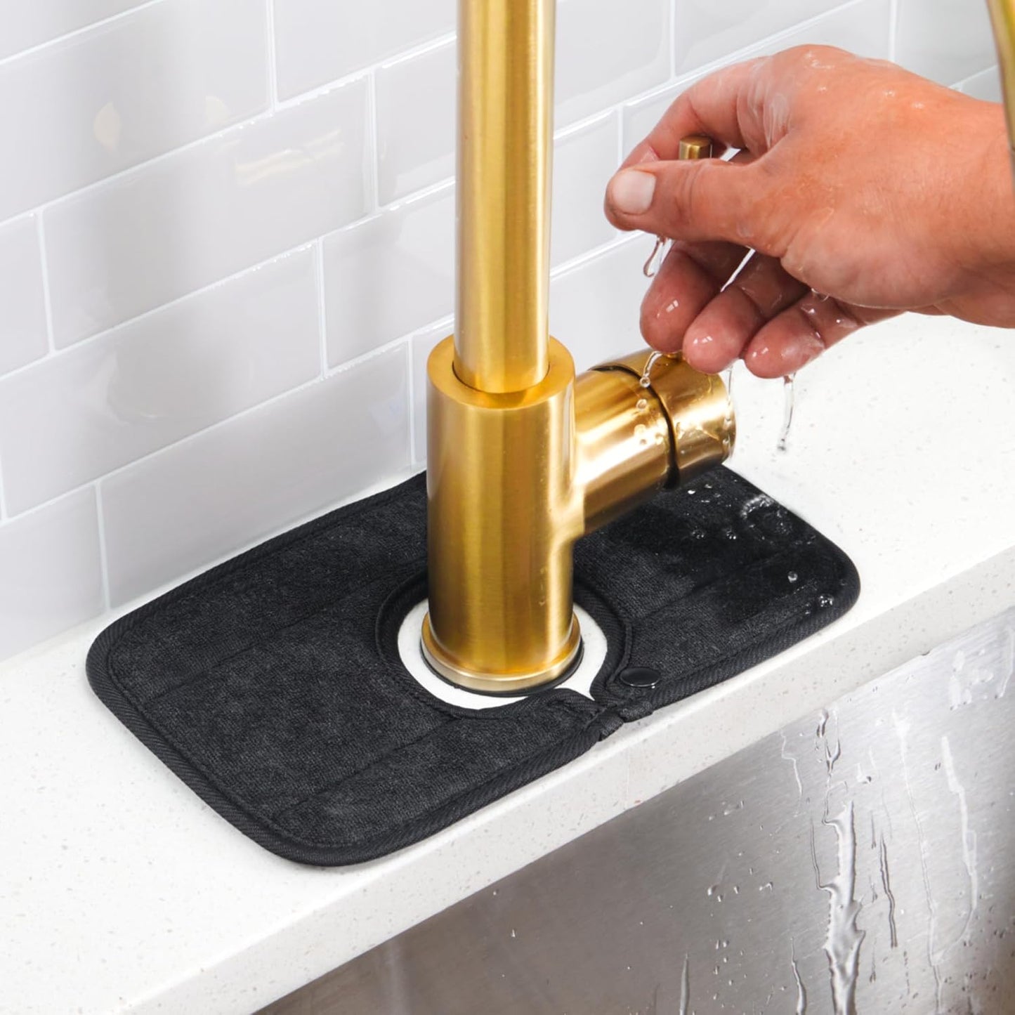 The Original Ternal Sinkmat Drip Catcher & Splash Guard, Faucet Mat for Sinks – Absorbent Microfiber, Machine Washable Counter Protector & Drying Mat for Kitchen, Bathroom or RV [Black, Mini, 1 Pack]