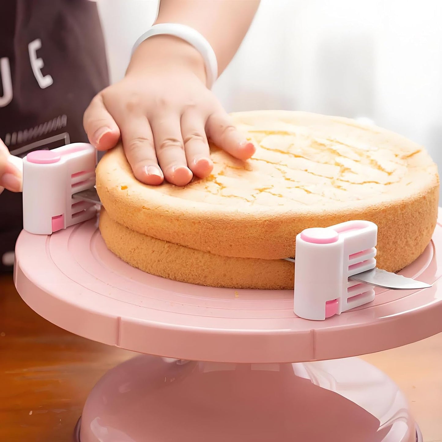 4PCS DIY Cake Slicer Cake Layer Slicer 5 Layers Cake Leveler Kitchen Fixing Tools for Bread Toast and Cakes (Pink)