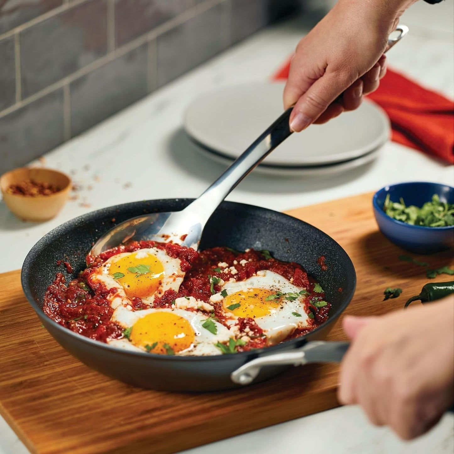 Circulon A1 Series with ScratchDefense Technology Nonstick Induction Frying Pan/Skillet, 10 Inch, Graphite
