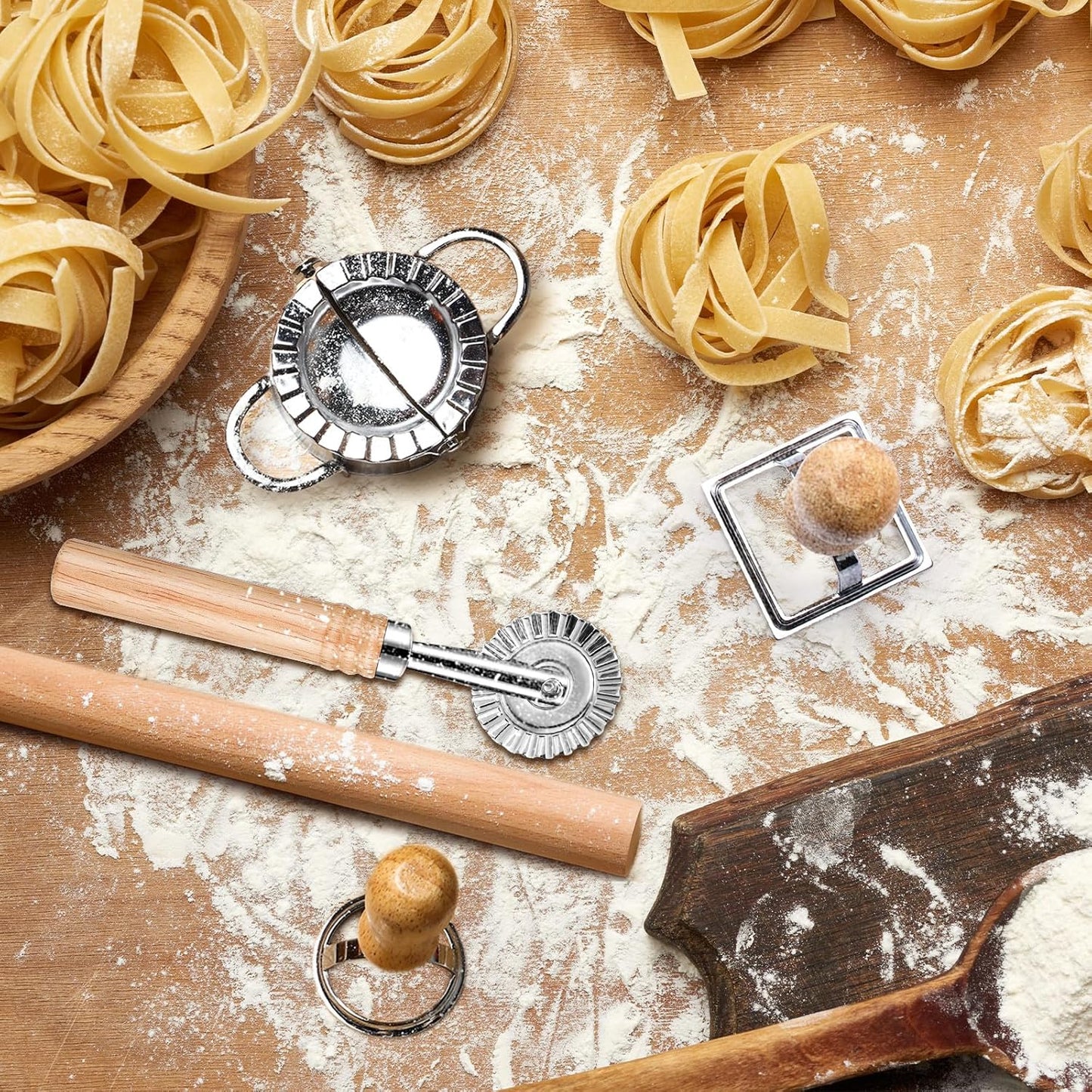 8 Pieces Ravioli Mold Set, ravioli cutter, Ravioli Maker Cutter with Roller Wheel, Ravioli Cutter Set with Wooden Handle, Pasta Making Kit for Ravioli Press Mold. Suitable for home and restaurant us