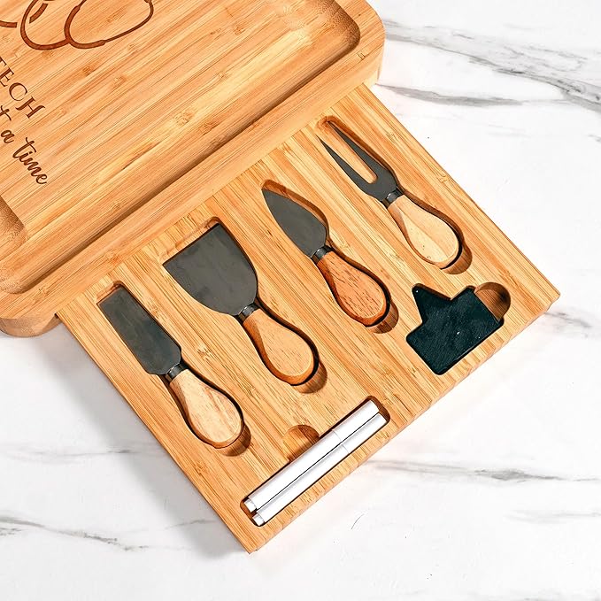 Personalized Veterinary Technician Charcuterie Board, Cheese Board Gift Set for Veterinarian - Veterinary Technician Gifts, Vet Tech Appreciation Gifts
